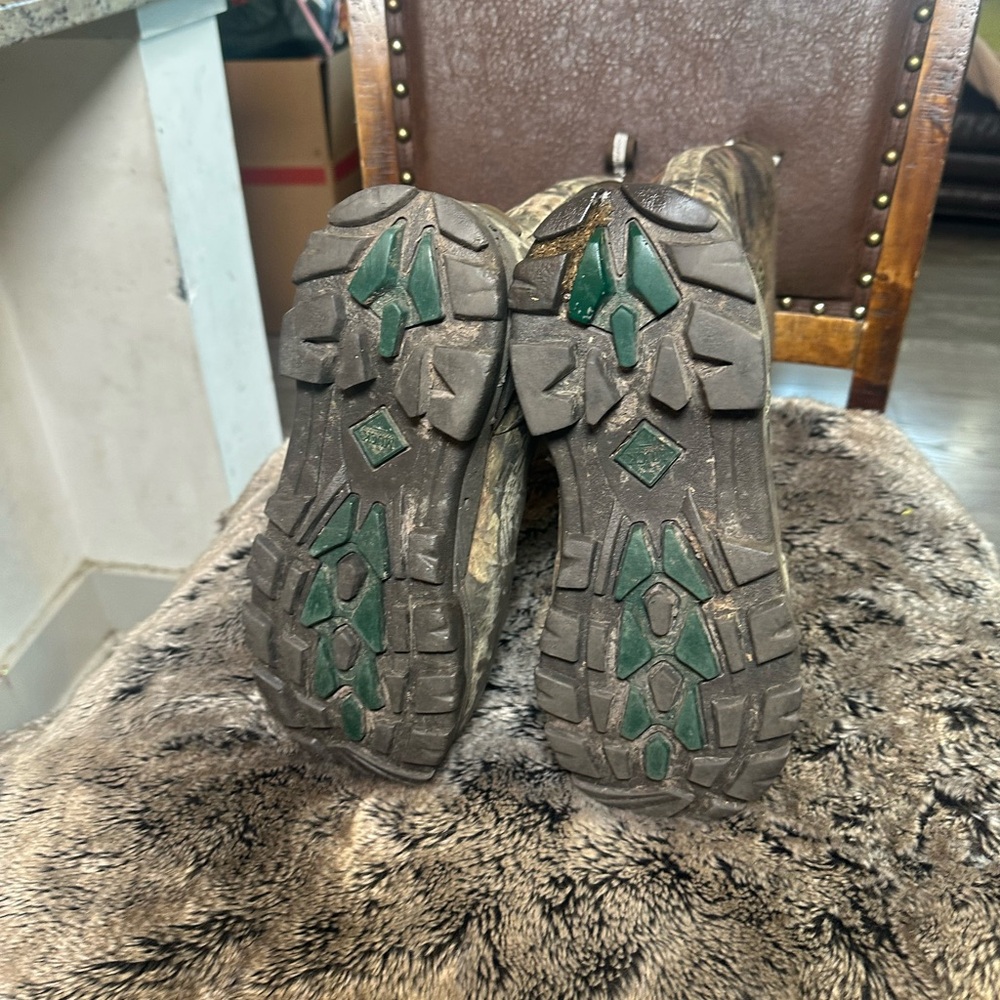 The Original Muck Boots Waterproof Insulated Mossy Oak Hunting Boots, M-8/W-9 - Picture 5 of 13
